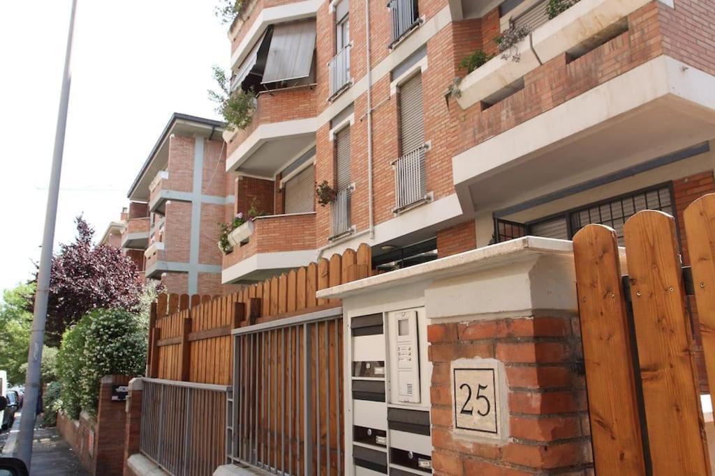 Vatican Flat Spacious Cozy With Court Rome Exterior photo