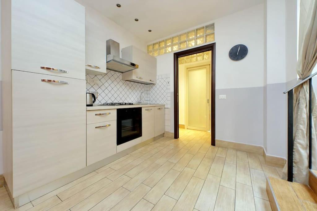Vatican Flat Spacious Cozy With Court Rome Exterior photo