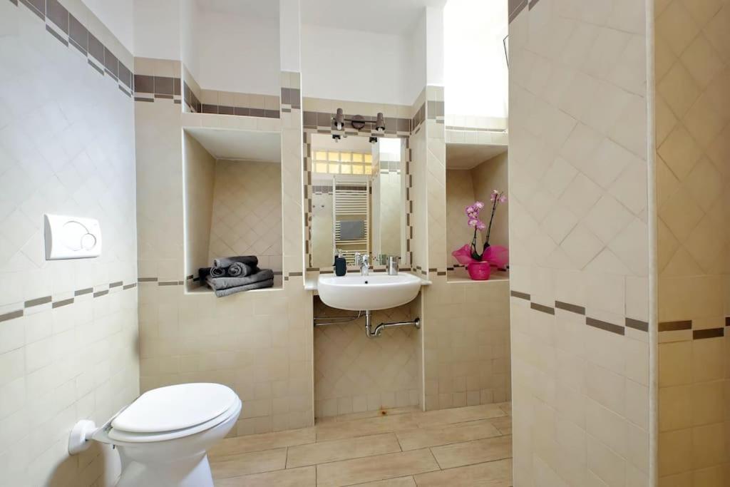 Vatican Flat Spacious Cozy With Court Rome Exterior photo